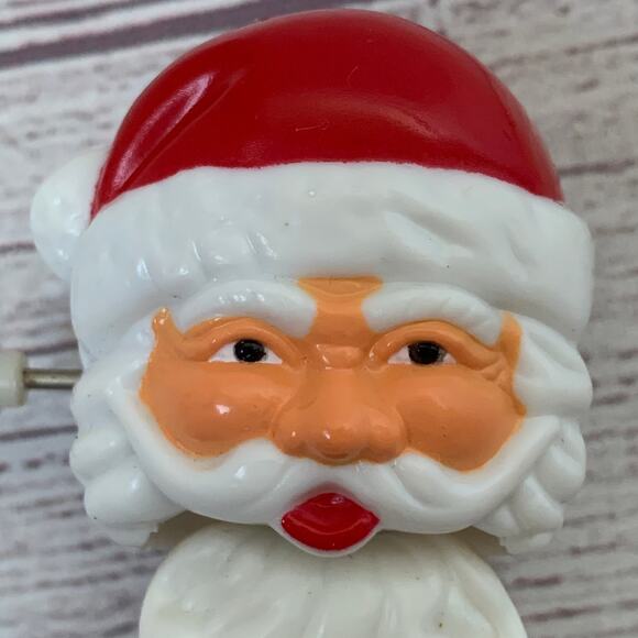 Vintage Santa Claus Wind Up Christmas Toy Moving Beard Clip On Lapel 2"H - Picture 8 of 11